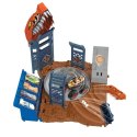 Hot Wheels Zestaw Trucks Arena Smashers Tiger Shark