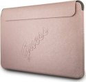 Guess Saffiano Script Computer Sleeve 13'' (różowy)