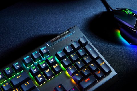 Razer BlackWidow V4 X klawiatura Gaming USB QWERTY Skandynawia Czarny