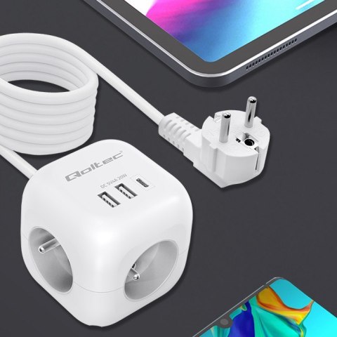 Qoltec Kostka zasilająca przedłużacz 6w1 z podświetlanym włącznikiem | 3x AC | 2x USB | 1x USB-C PD 20W | biała | kabel 2m