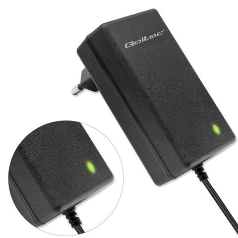 Qoltec Automatyczna ładowarka do akumulatora AGM GEL STD 6V 12V | 1.5A |Prostownik z sygnalizatorem LED