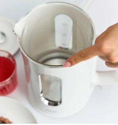 MPM Czajnik 1.5l biały MCZ-126/B