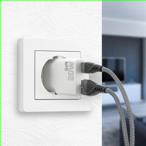 EverActive Ładowarka sieciowa SUPER SLIM QC 3.0 20W 1XUSB 1XUSB-C biała SC-340Q