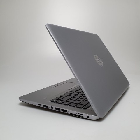 Laptop HP mt43 FHD