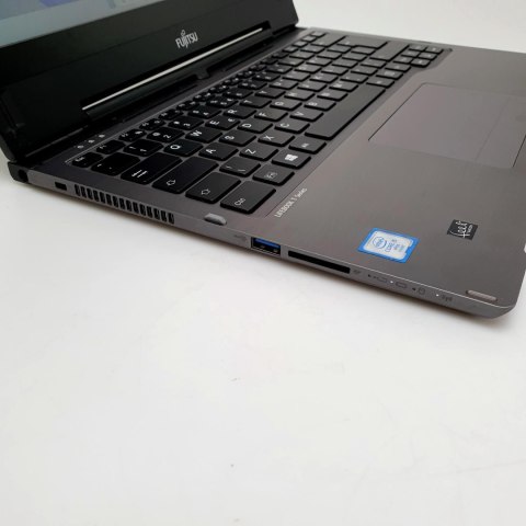 Laptop Fujitsu T936 Dotyk