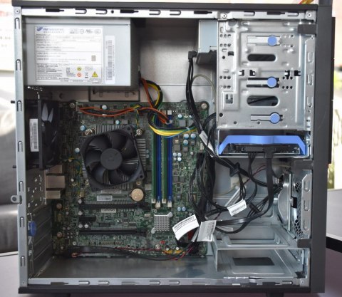 Komputer do gier RGB