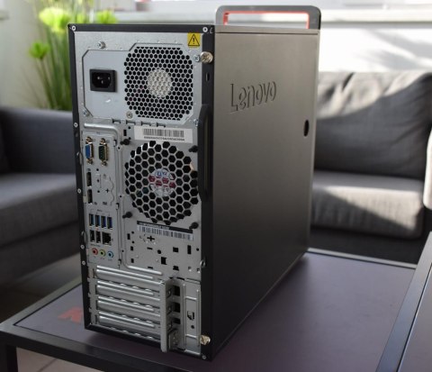 Komputer do gier RGB