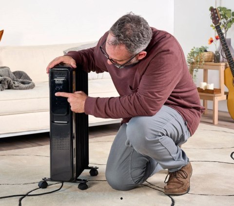 Grzejnik olejowy Black+Decker BXRA2001E (2000W; 9 elementów)