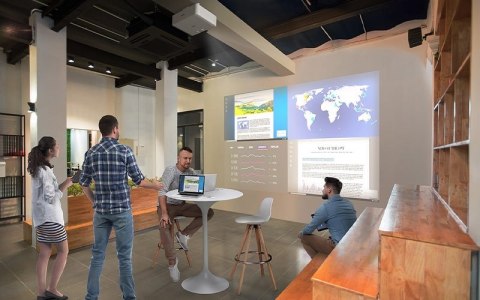 Projektor Epson EB-L530U V11HA27040