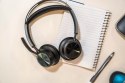 Zestaw słuchawkowy POLY Voyager Focus 2 USB-C-C z przejściówką USB-C/A i podst. ładującą