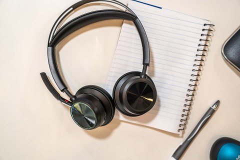 POLY Zestaw słuchawkowy Voyager Focus 2 USB-C-C + przejściówka USB-C/A