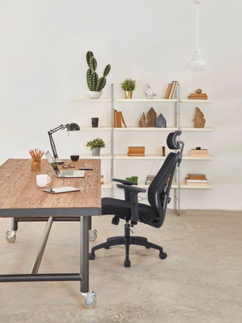 Ergonomiczny fotel biurowy ACTIVEJET T5 czarny (WYPRZEDAŻ)