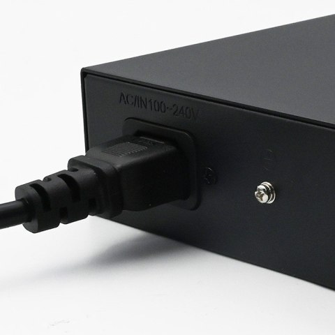 Qoltec Przełącznik sieciowy SWITCH Gigabit Ethernet | 16x RJ45 | 2x SFP | 1000 Mb/s