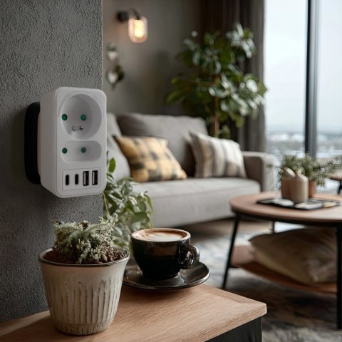 Maclean Rozdzielacz na 2 gniazda MCE249 F/W 2x USB-A 2x USB-C