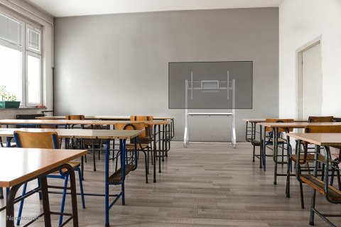 Neomounts FL50-525WH1 Stojak na kółkach do telewizora 139,7 cm (55") - 215,9 cm (85") z regulowaną wysokością Biały