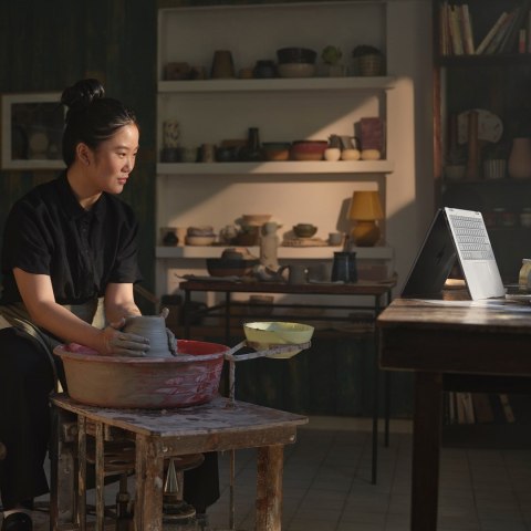 HP Envy x360 14-fa0016nw Ryzen 7 8840HS 14"WUXGA Touch 300nits 16GB LPDDR5-6400 SSD512 Radeon 780M Cam 5 Mpx IR 59Wh Win11 Meteo