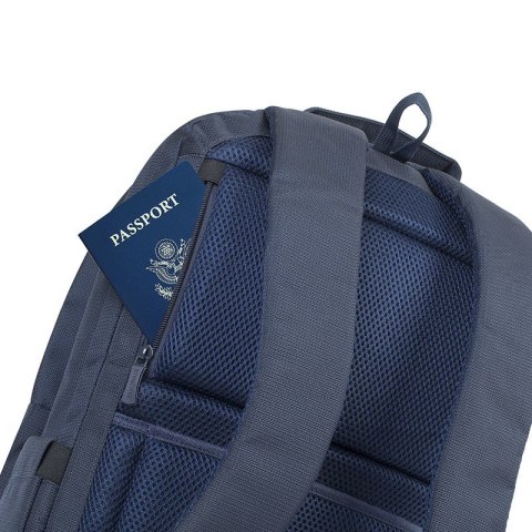 Plecak Rivacase 8460 43,9 cm (17.3") Niebieski