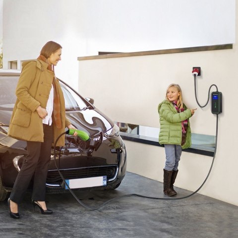 Qoltec Mobilna ładowarka do samochodu elektrycznego EV z regulacją 2w1 Typ2 | 11kW | CEE 5 PIN | LCD | 3 fazy | Przenośna | Wall