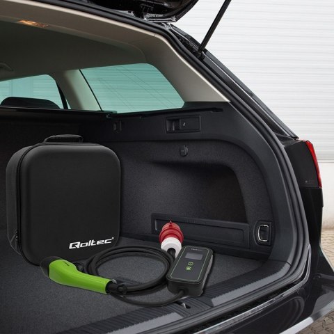 Qoltec Mobilna ładowarka do samochodu elektrycznego EV z regulacją 2w1 Typ2 | 11kW | CEE 5 PIN | LCD | 3 fazy | Przenośna | Wall