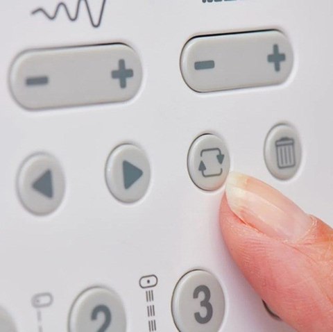 SINGER Maszyna do szycia Elite CE677 Prąd elektryczny Biała