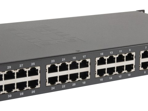Przełącznik LevelOne FE PoE+ 34-portowy 19" 250W 1Gbps