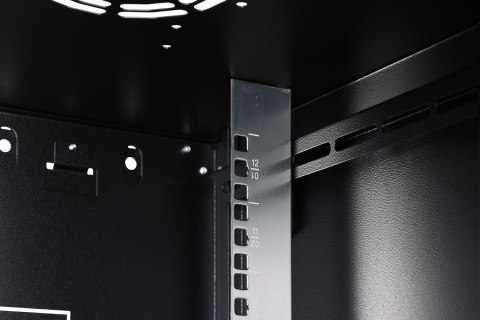 Digitus Obudowa naścienna z serii Dynamic-N - 600x600 mm (WxD), niezamontowana