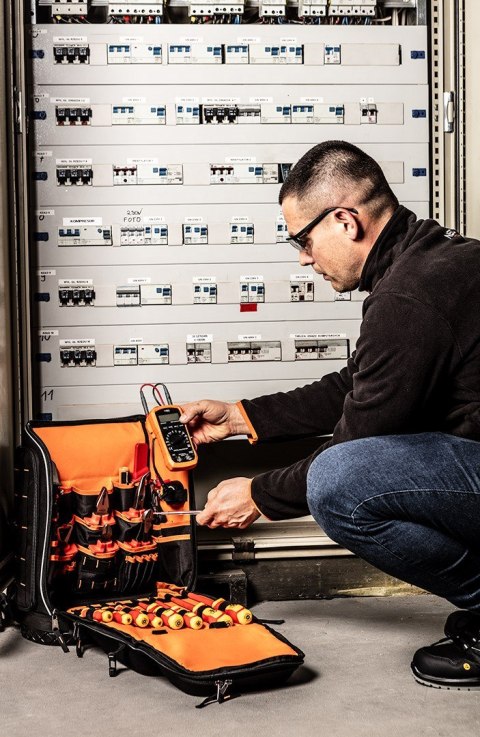 NEO TOOLS Plecak elektryka 31 elementów